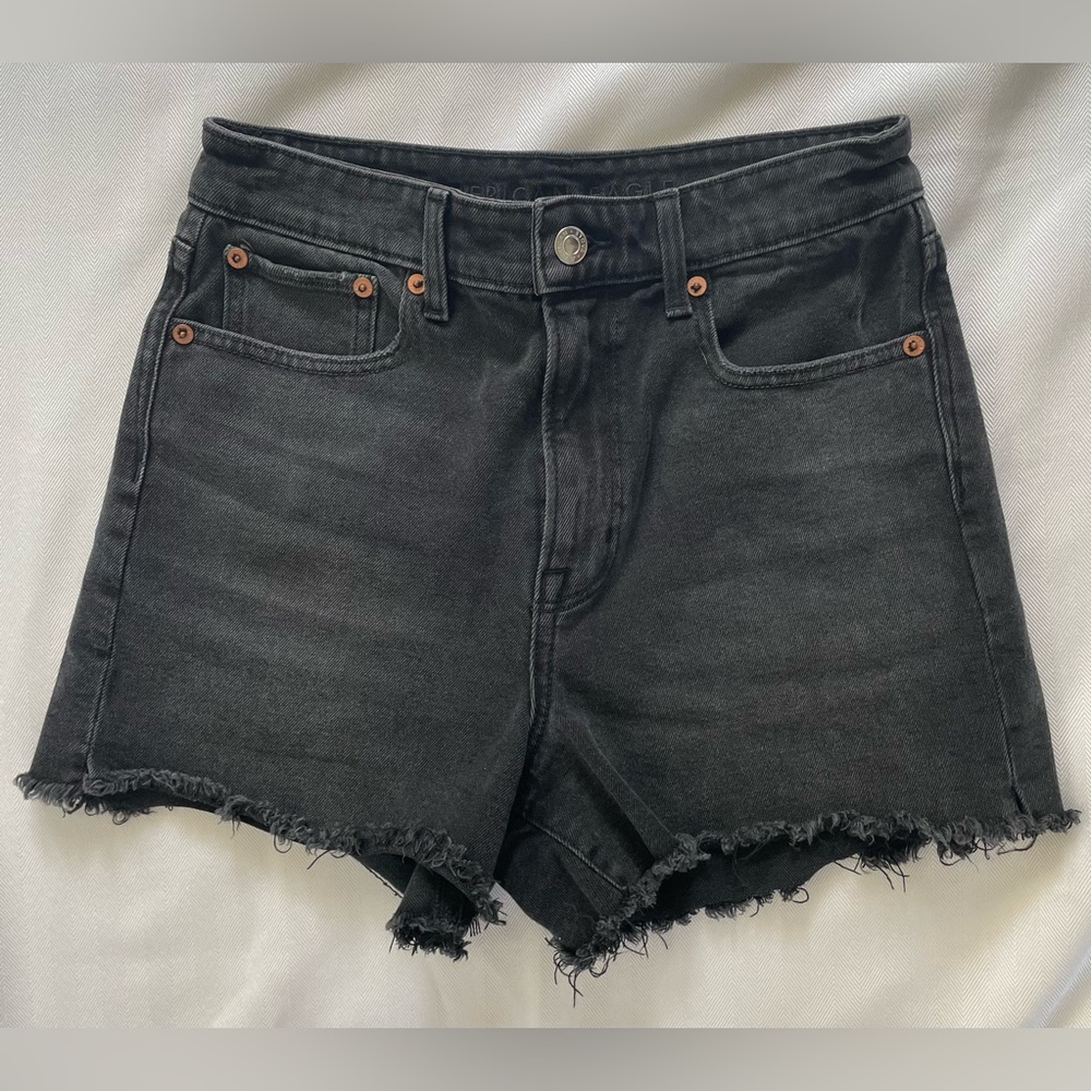 American Eagle Highest Rise 90's Boyfriend Cut Off Shorts Black Size 2